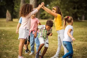 Brincar não é só diversão… é essencial para a saúde física e emocional!